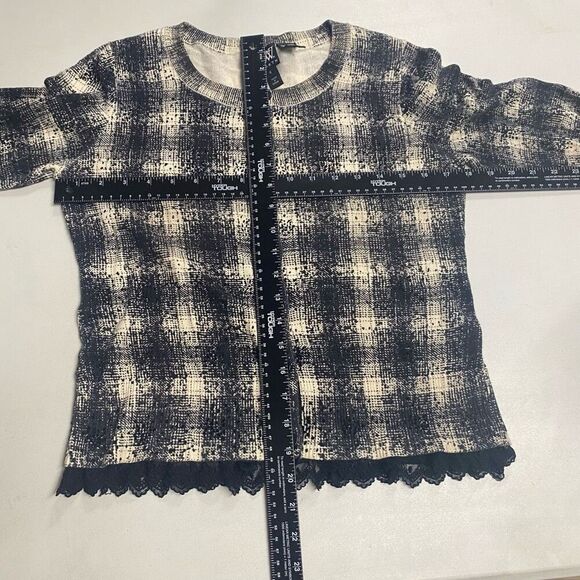 W by WORTH Women’s Black‎ And White Sweater Cardigan Shrug Size Small Button Up - Picture 5 of 6